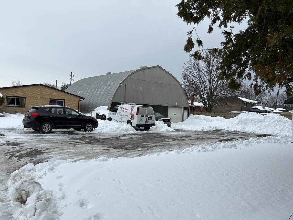 Commercial Space / Bungalow / Business with Property / Detached House / Revenue Property For Sale in Cobourg, ON - 2+1 bed, 3 bath