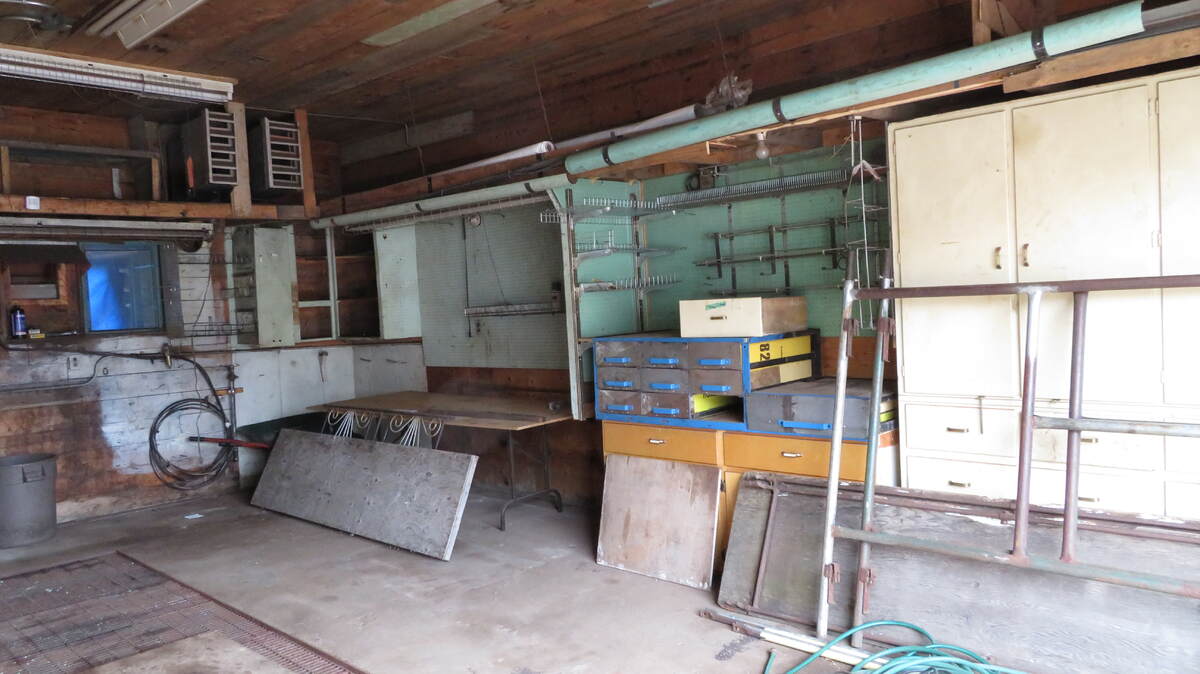 Detached Garage