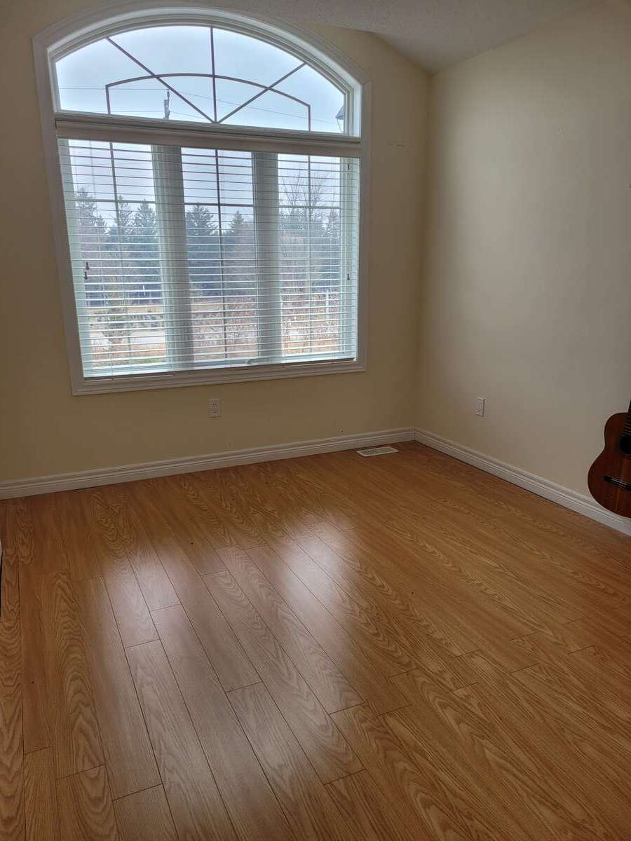 877 Cook Cres Townhouse For Sale in Shelburne, ON For Sale by Owner