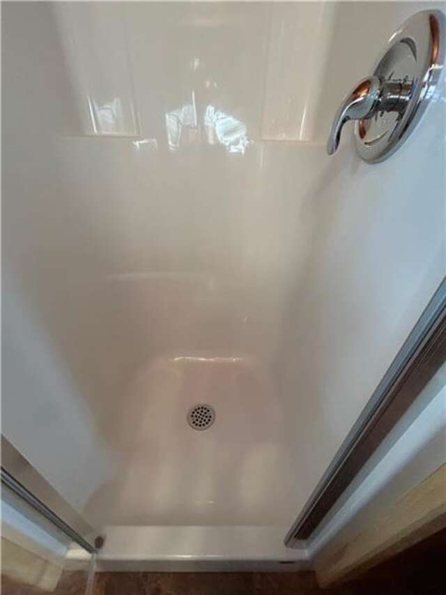 Shower Oct 2025