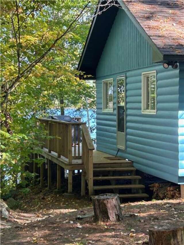 Entrance from the driveway