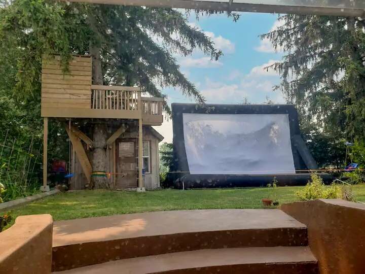 Backyard Treehouse - Can request for blow Up Screen (Extra Charges)
