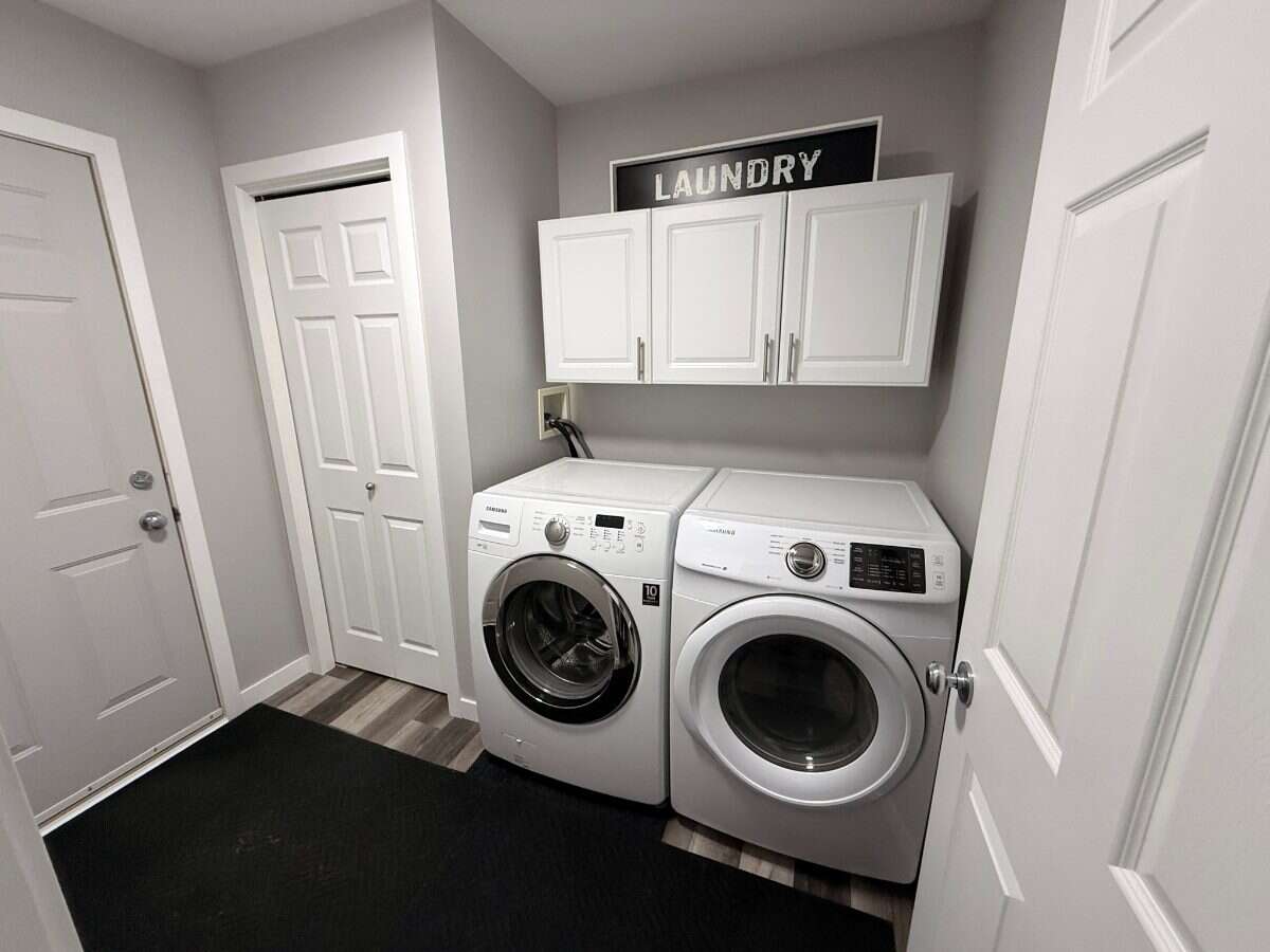 Winnipeg’s Sought-after Whyteridge Neighbourhood!