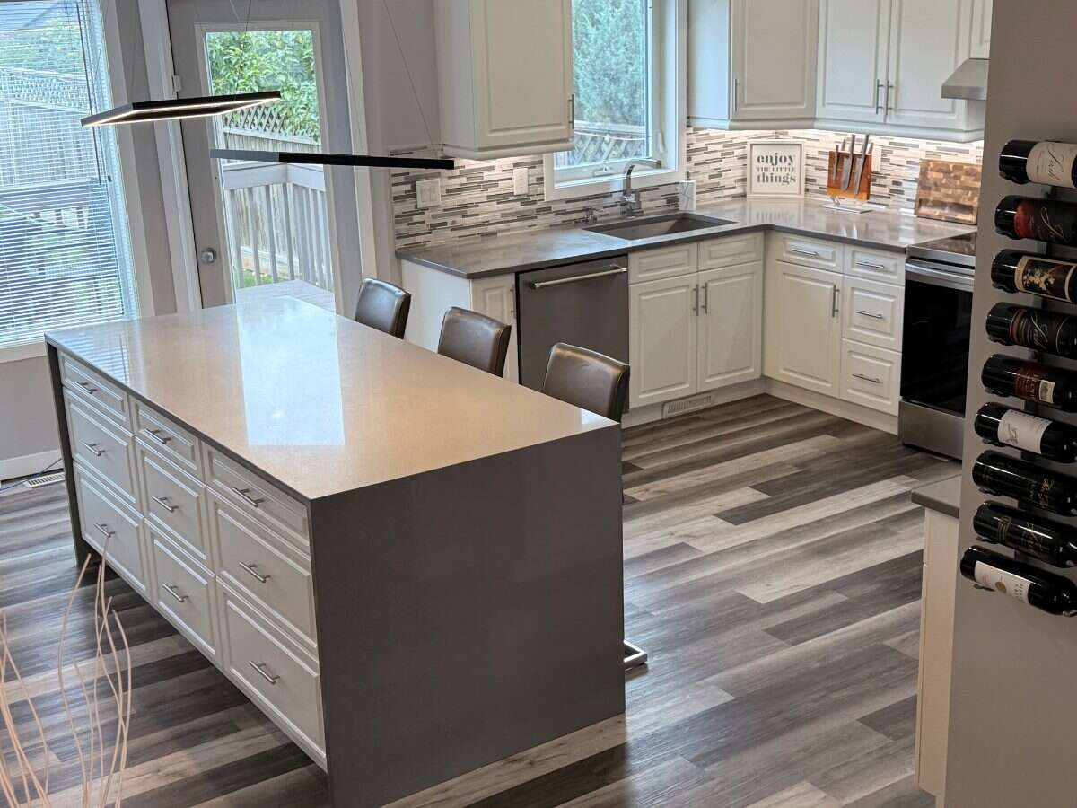 Winnipeg’s Sought-after Whyteridge Neighbourhood!