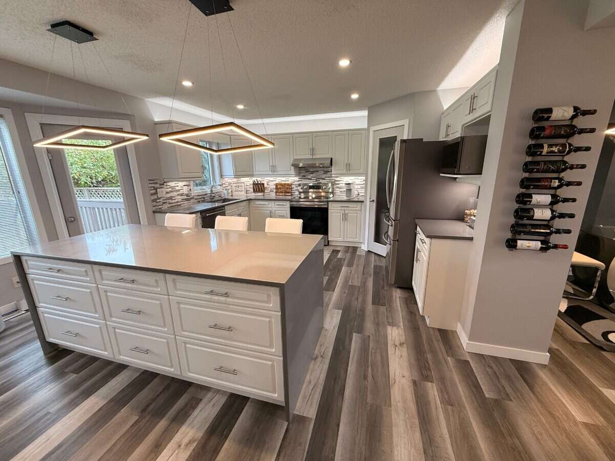 Winnipeg’s Sought-after Whyteridge Neighbourhood!
