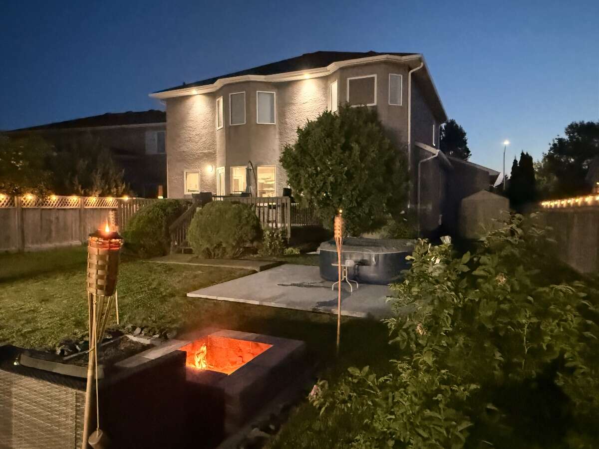 Winnipeg’s Sought-after Whyteridge Neighbourhood!