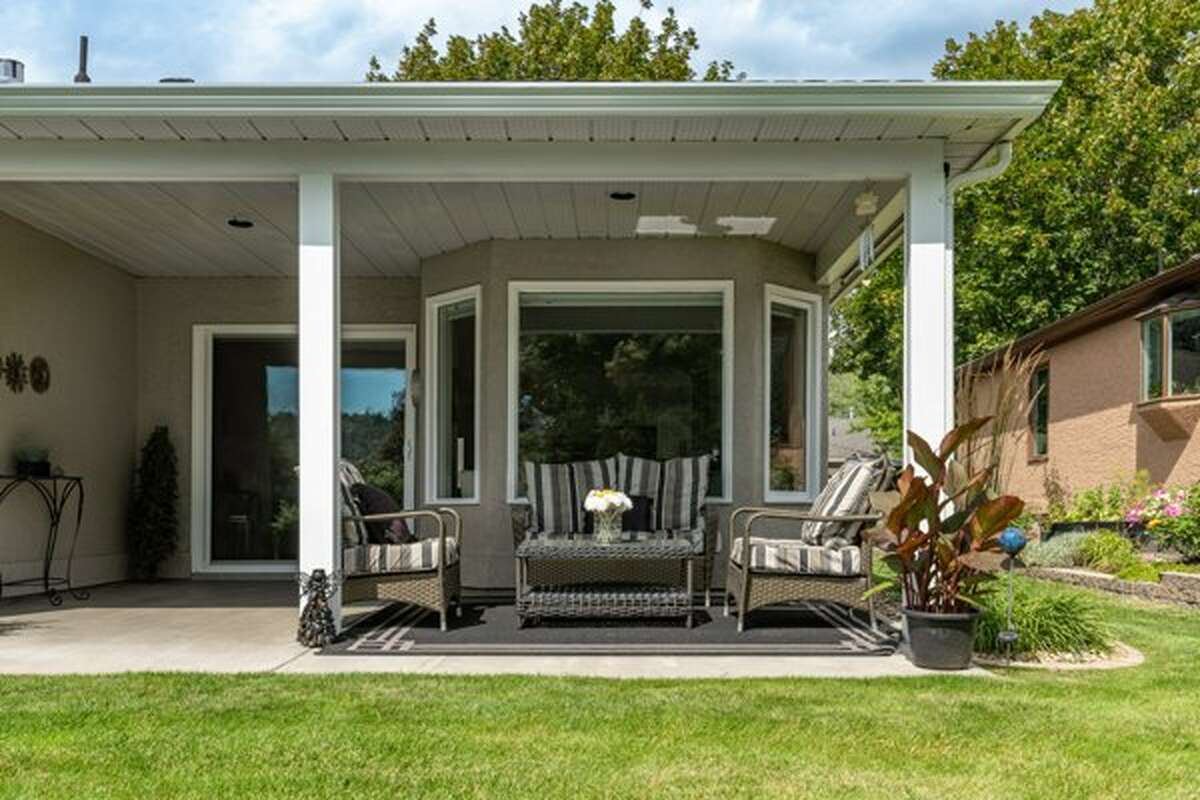 Peaceful Sitting Area