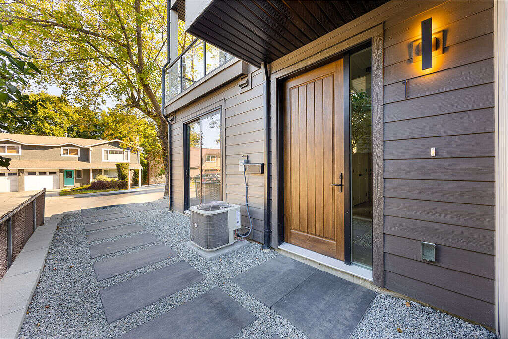 Rare New Fourplex w. In-Law Suite