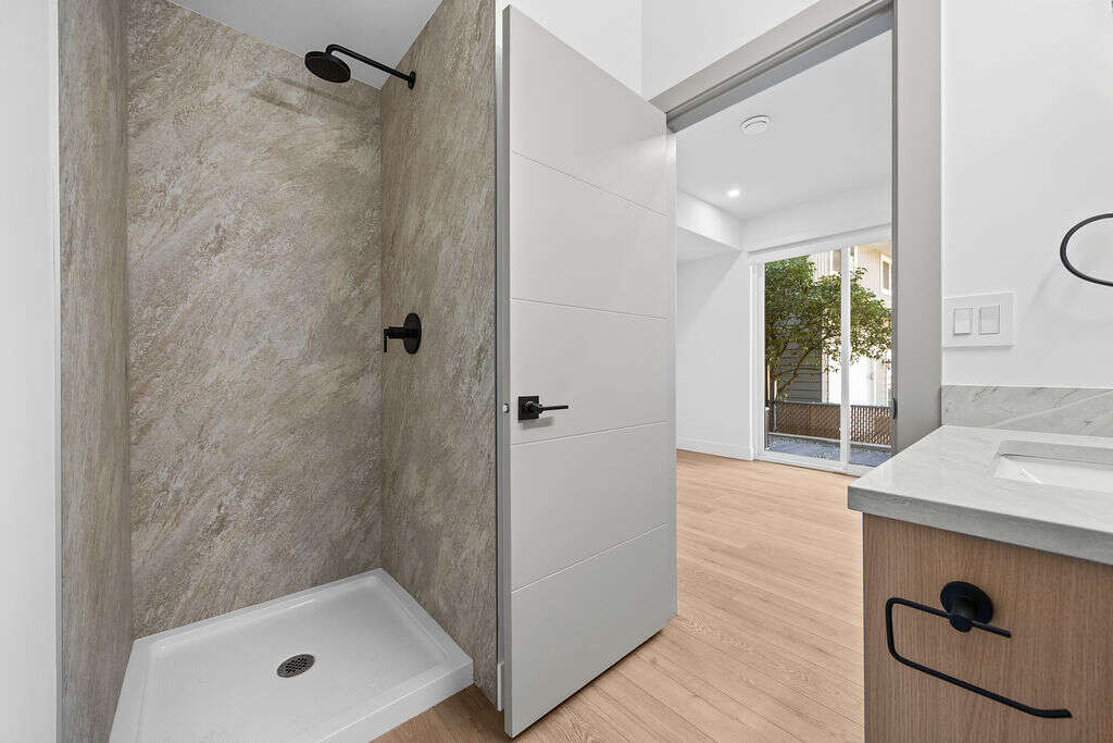 Rare New Fourplex w. In-Law Suite