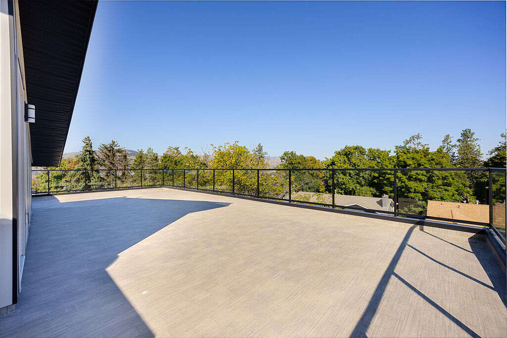 Rare New Fourplex w. In-Law Suite