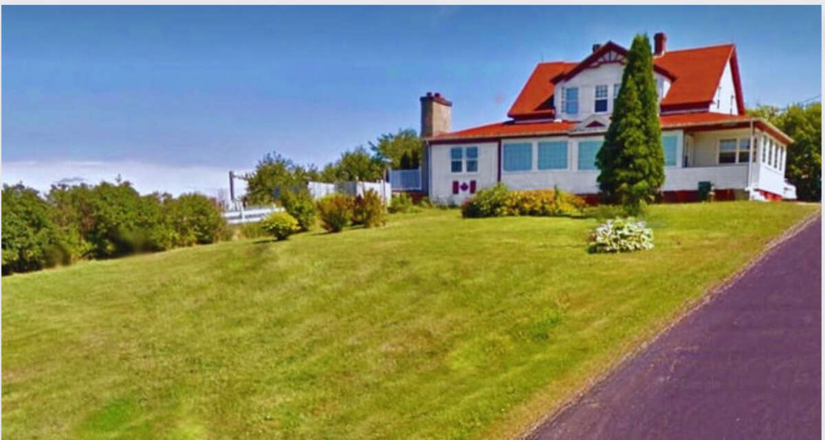 Business with Property / Business / Commercial Space / House / Vacant Land For Sale on Cape Breton Island, NS - 3 bed, 4 bath