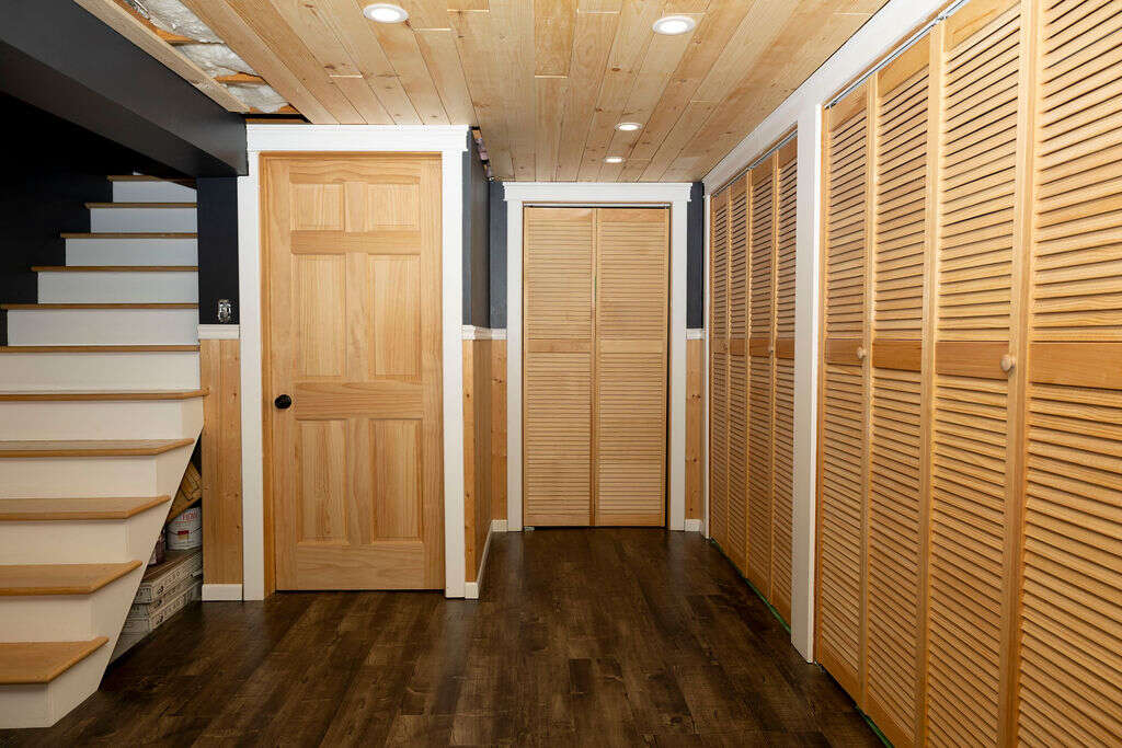 Fully inished basement with plenty of storage