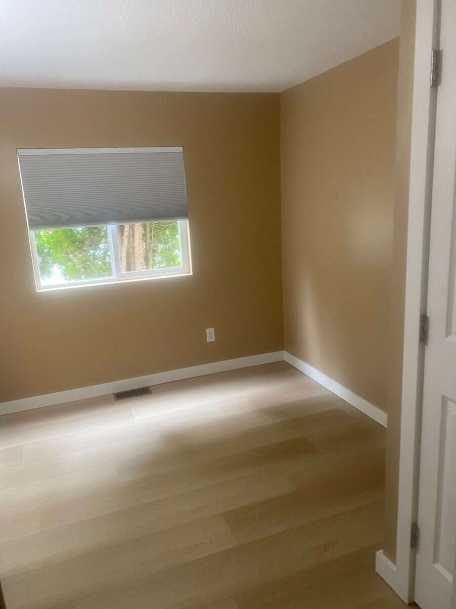  Three bedroom mobile home for sale in Thornhill