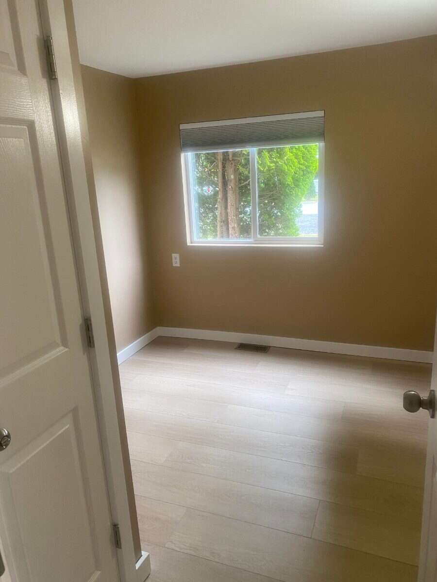  Three bedroom mobile home for sale in Thornhill