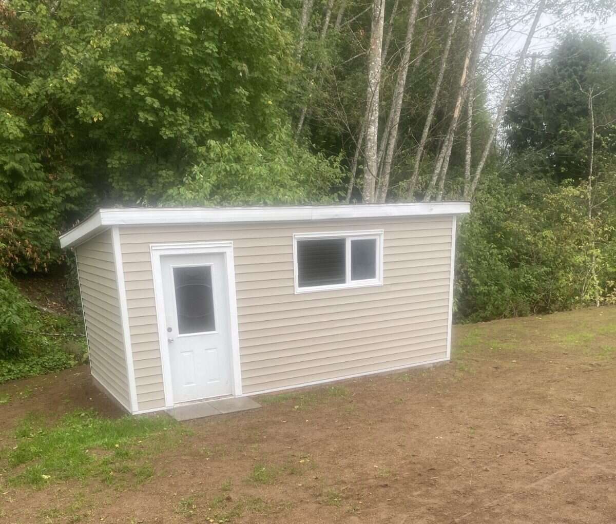 Three bedroom mobile home for sale in Thornhill