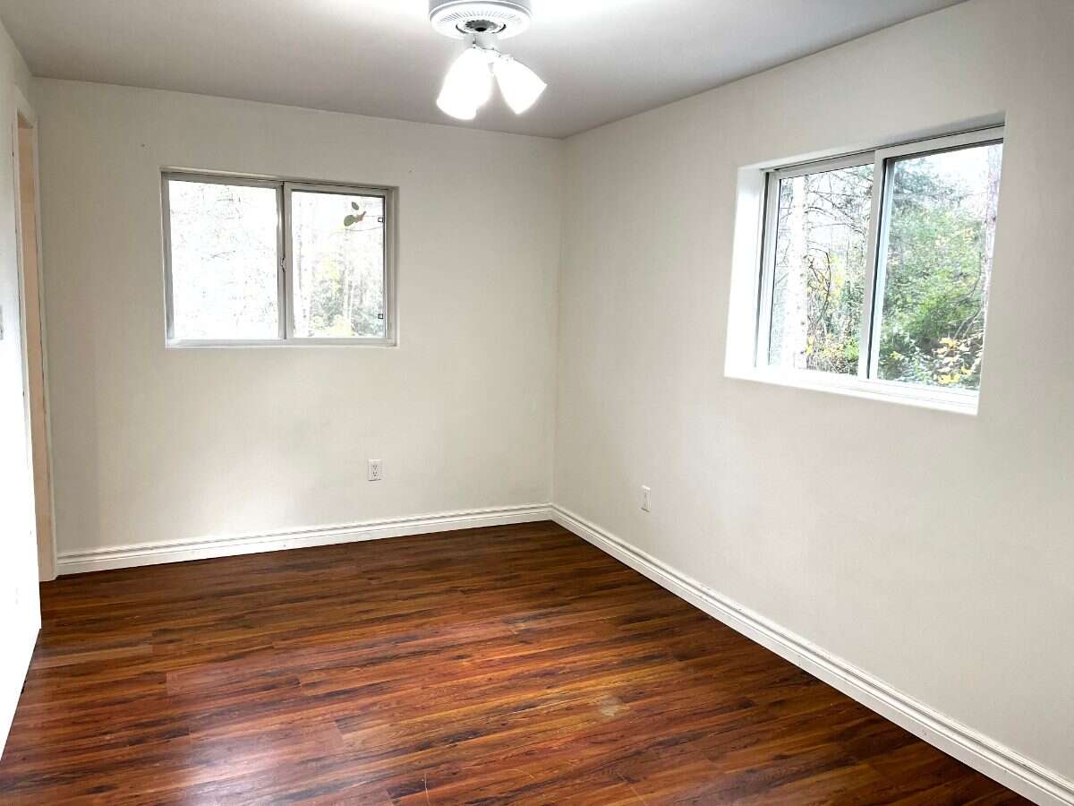 Rare 2 Cottage Property On Just under 2 acres