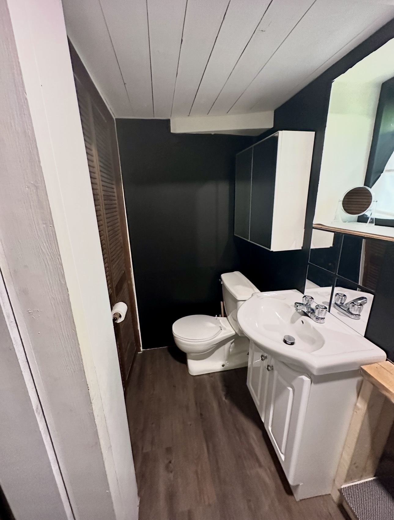 4 bedroom plus den, 3 bathroom home in Nelson, BC.