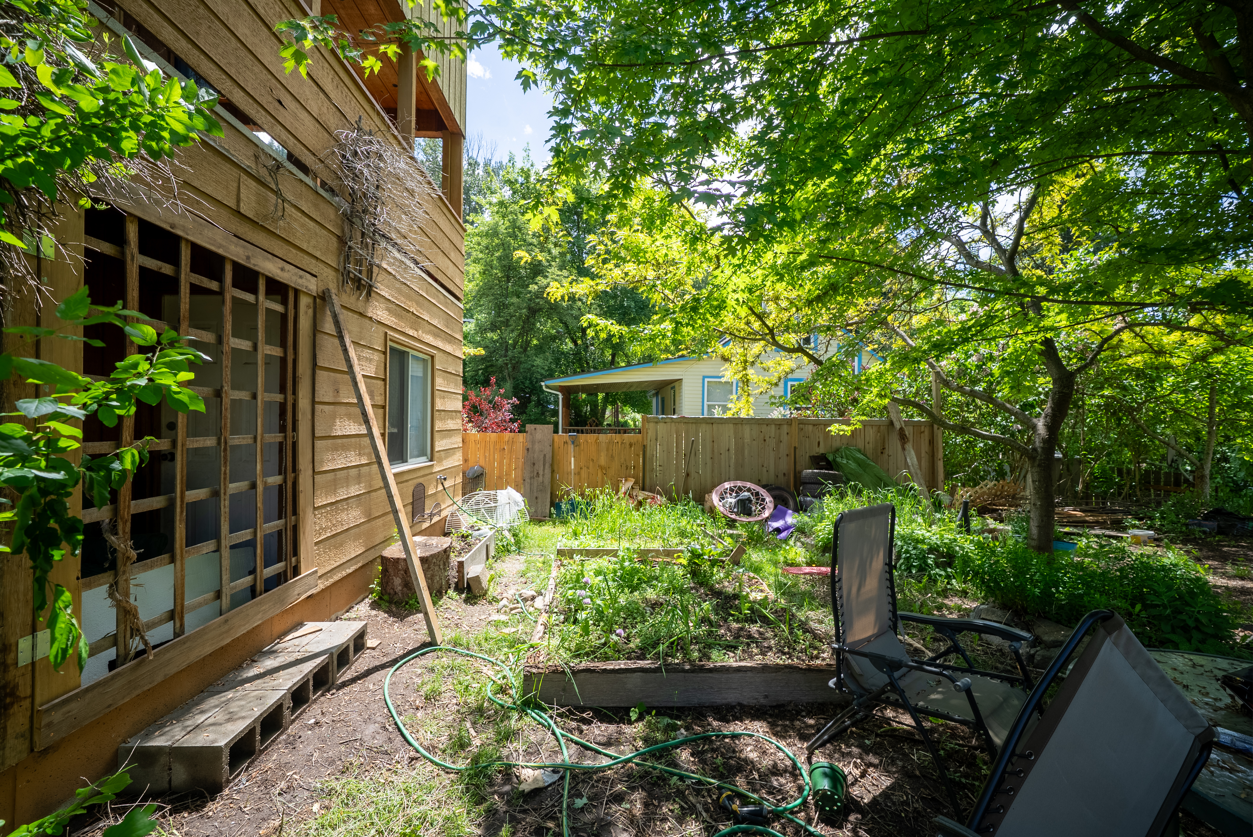 4 bedroom plus den, 3 bathroom home in Nelson, BC.