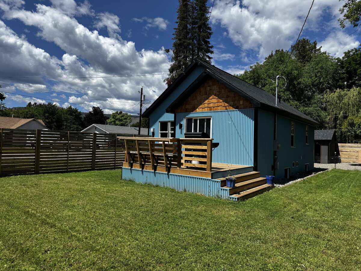 Fully Renovated Custom Home- Move in Ready