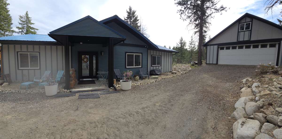 Okanagan Lakeview Modern Home Solar, Shop, Private
