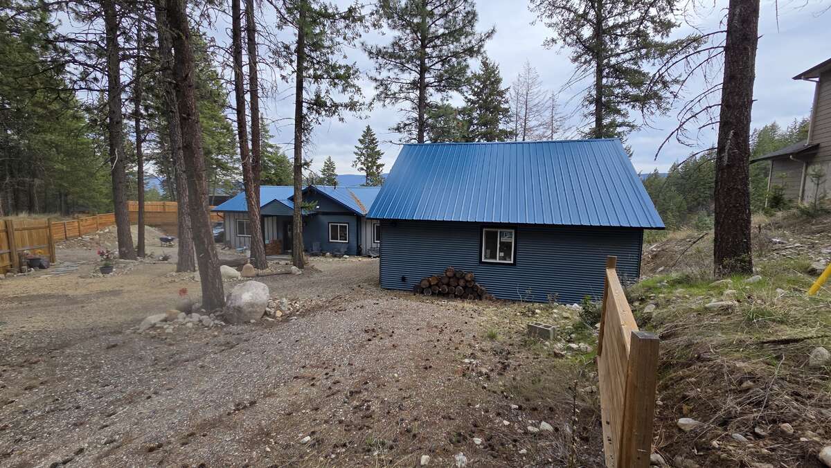 Okanagan Lakeview Modern Home Solar, Shop, Private