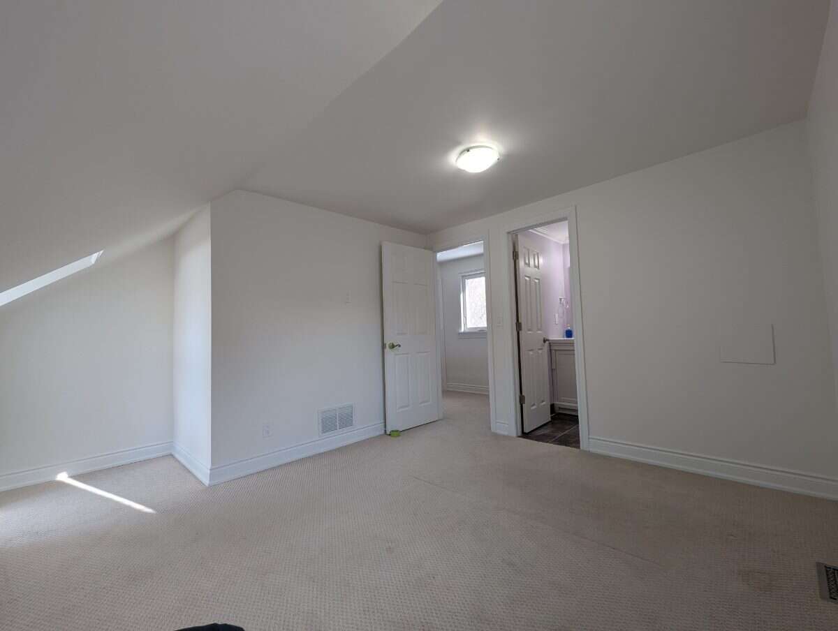 Detached 1.5 Storey Home for Rent