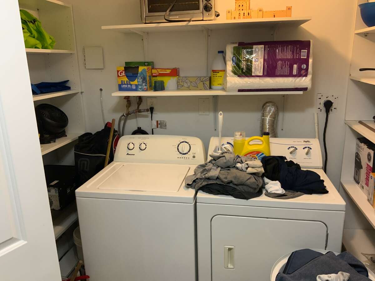 Lower floor laundry