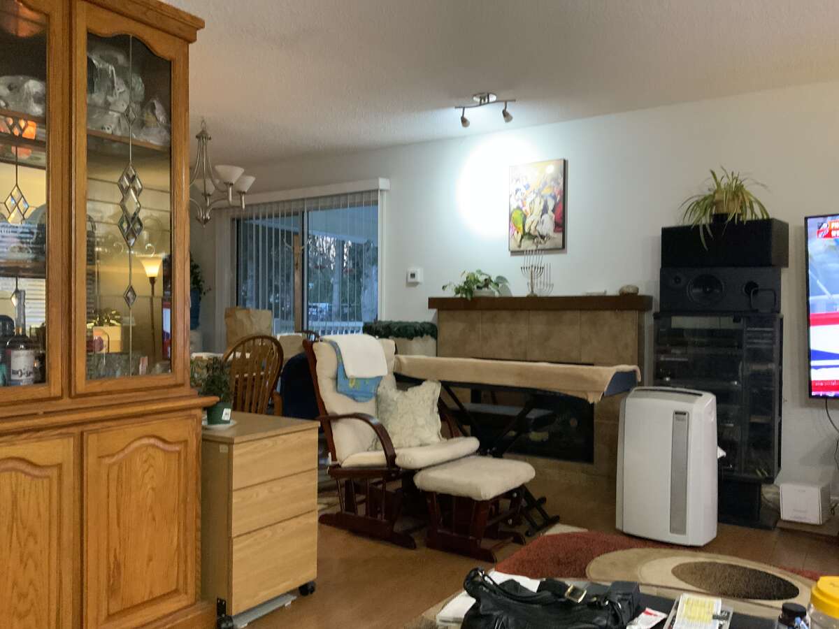 Main floor Living room