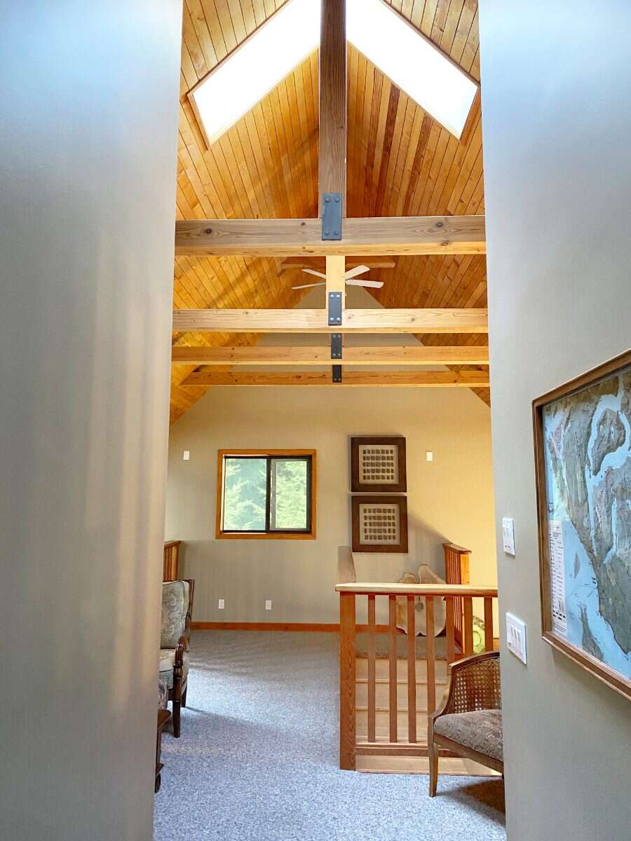 Private 4.3 Acre Forest Home with Studio & Cabins