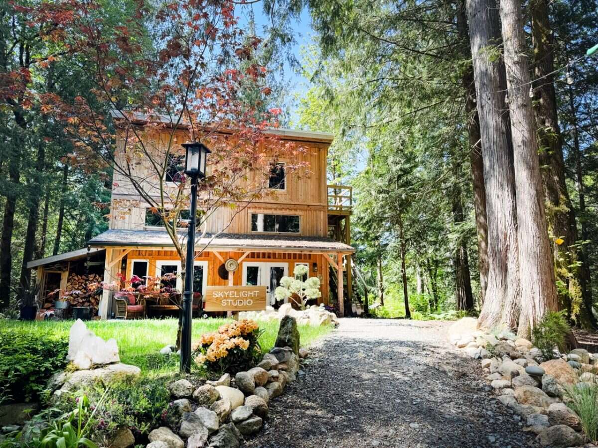 Private 4.3 Acre Forest Home with Studio & Cabins