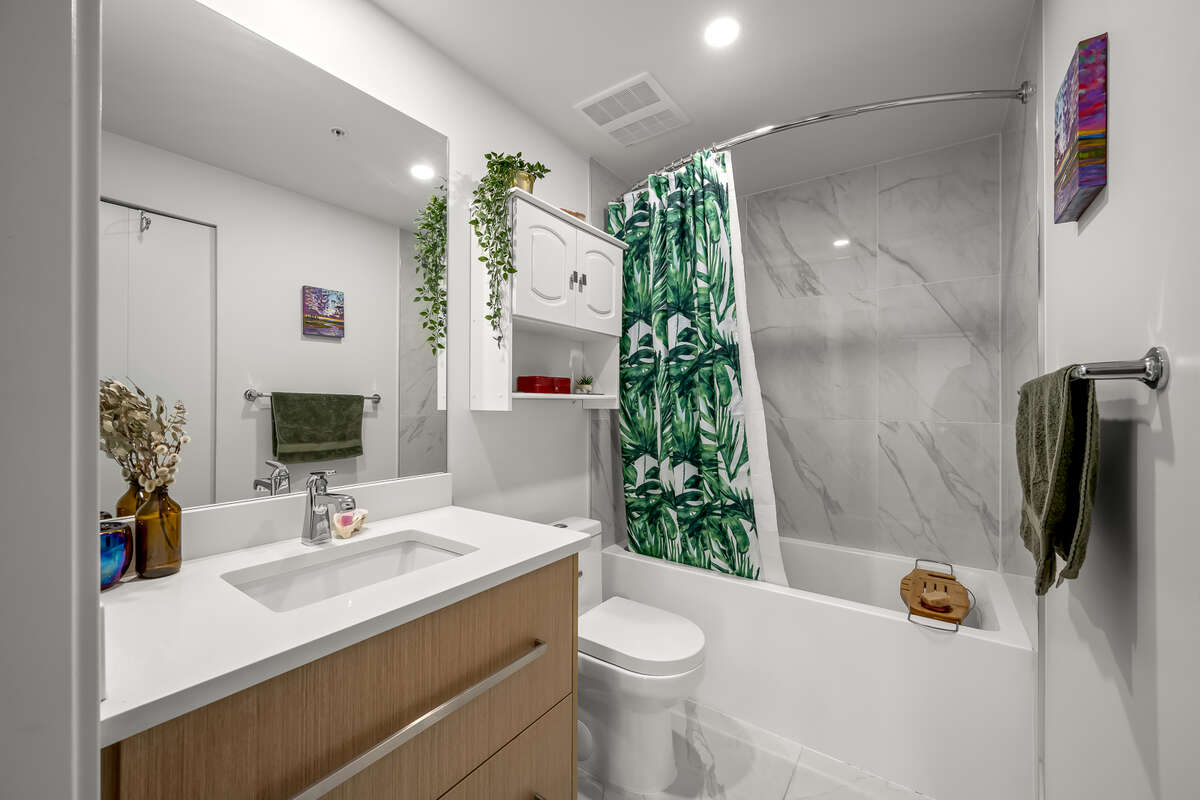 Big modern 2 bedroom
