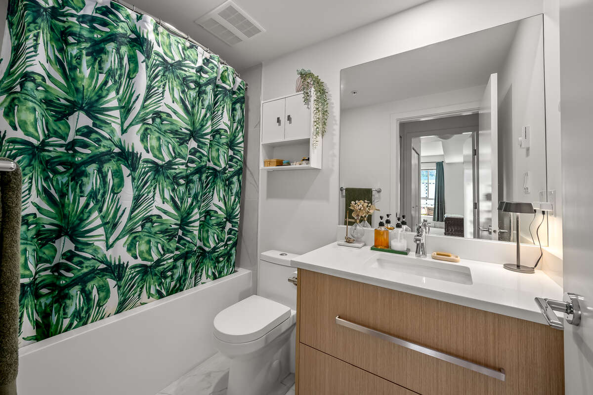 Big modern 2 bedroom