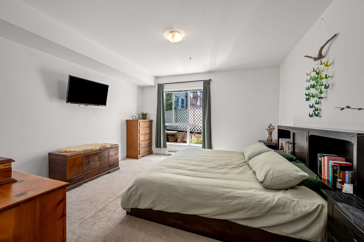 Big modern 2 bedroom