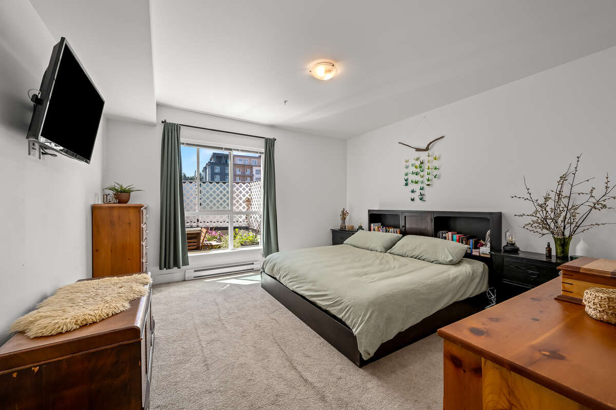 Big modern 2 bedroom