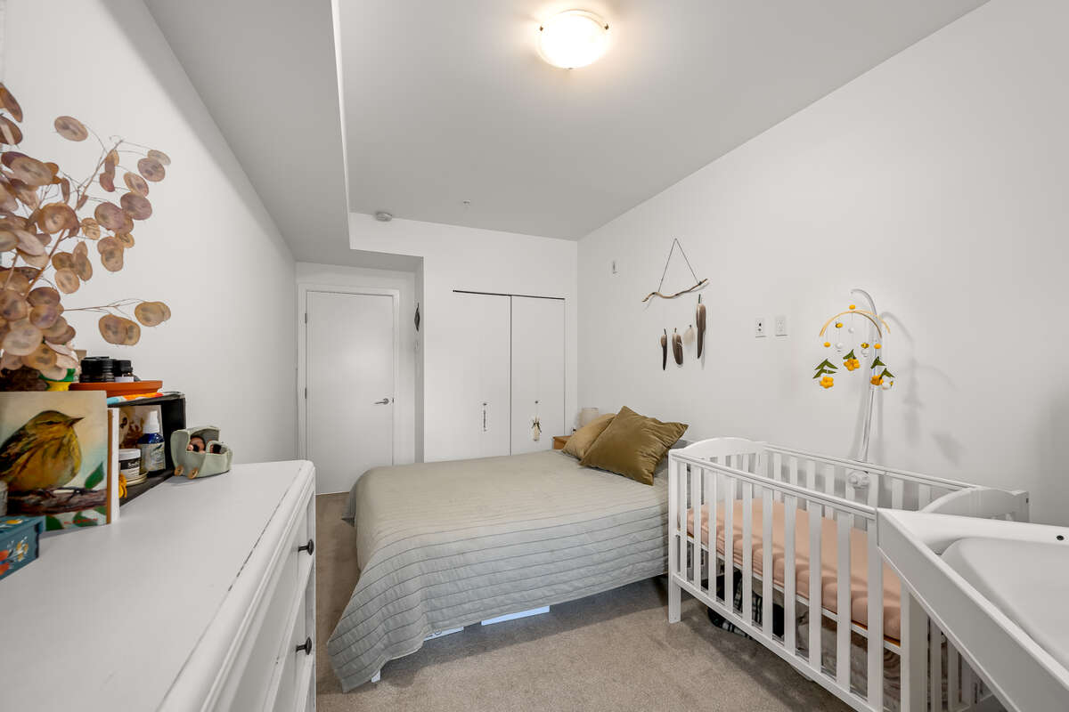 Big modern 2 bedroom