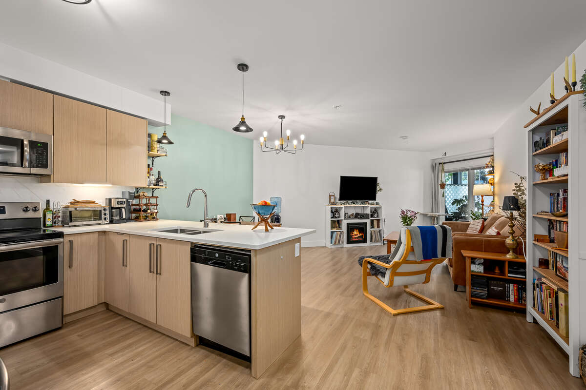 Big modern 2 bedroom
