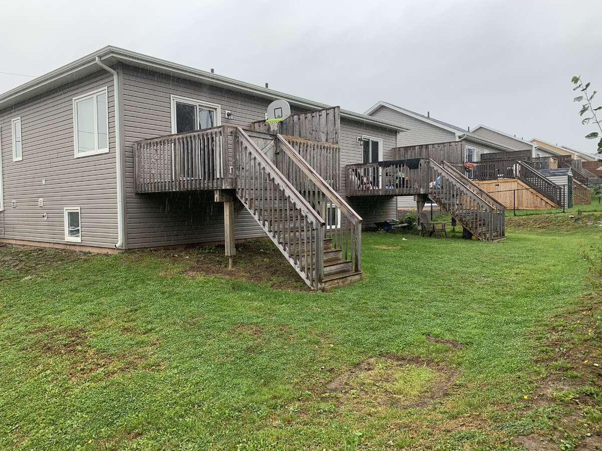 Semi-detached home with income protential