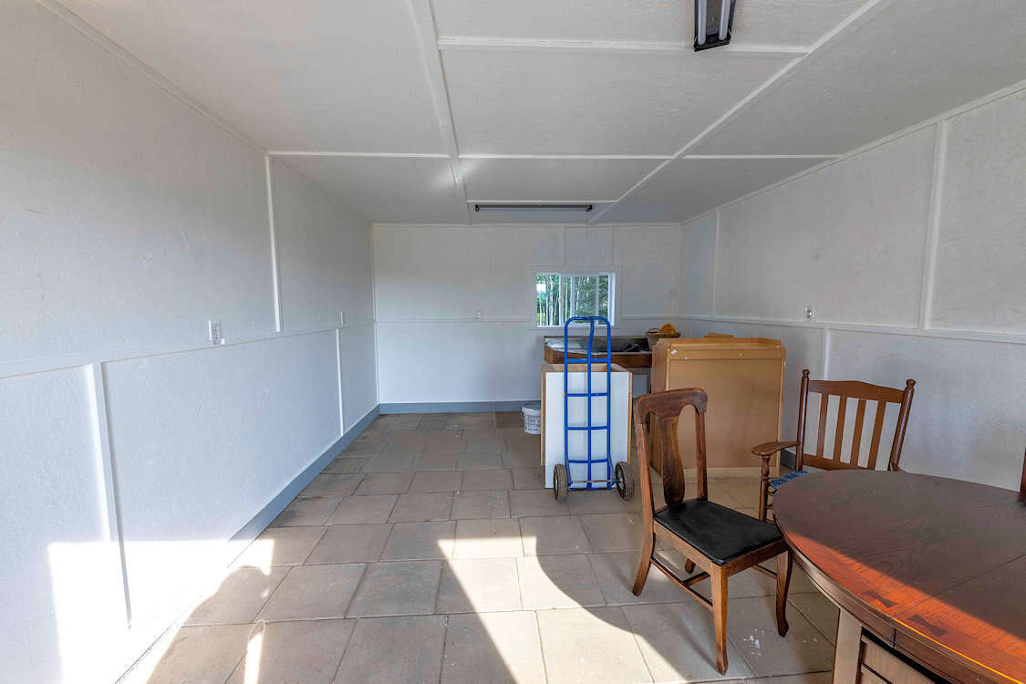 Spectacular Country Living Awaits