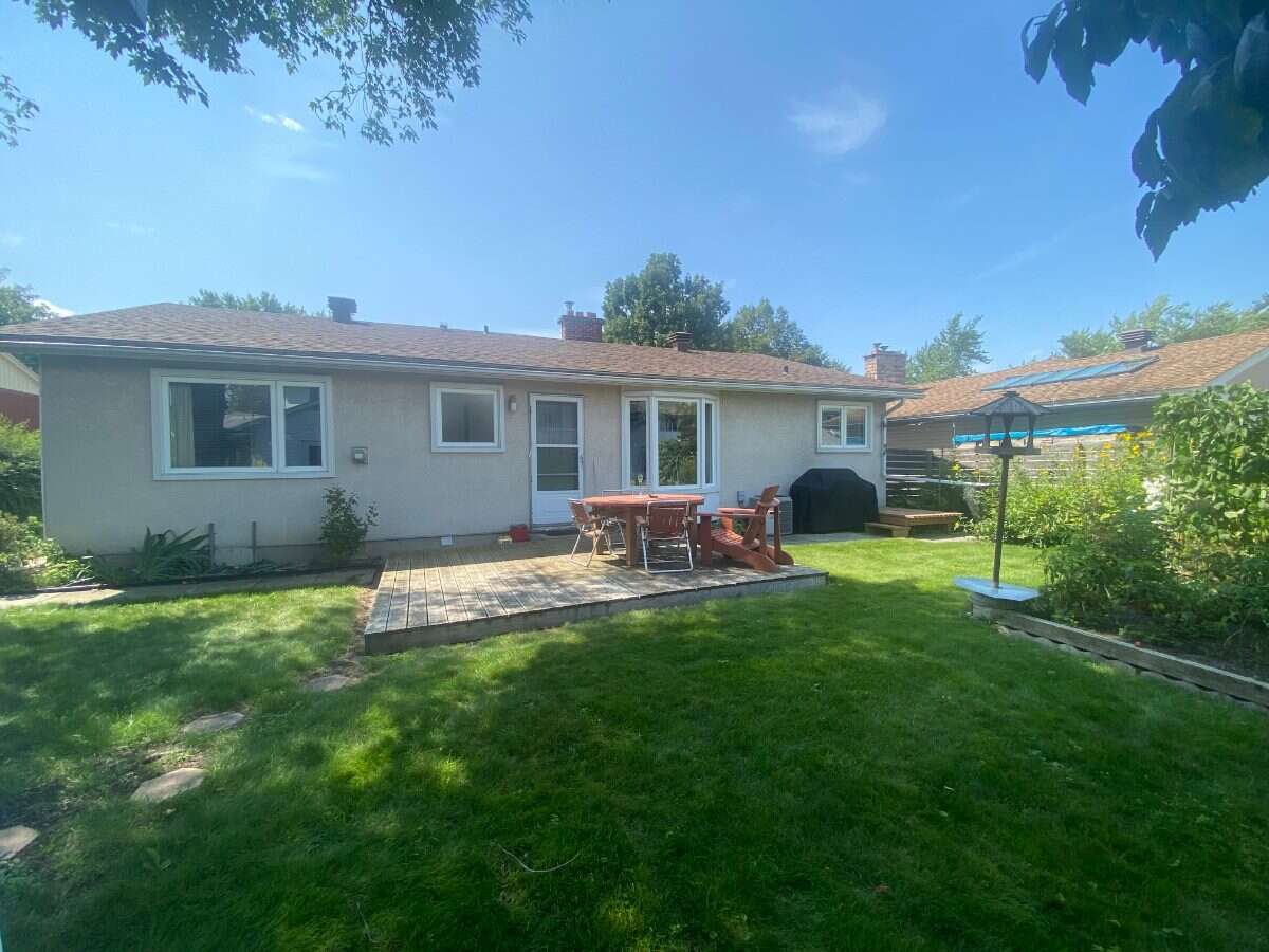 Classic Campeau Bungalow in Beacon Hill North
