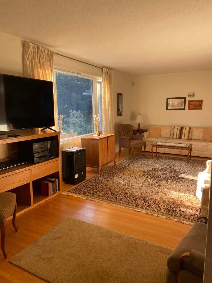 Classic Campeau Bungalow in Beacon Hill North