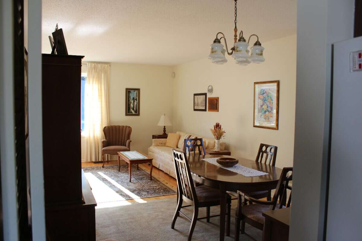 Classic Campeau Bungalow in Beacon Hill North