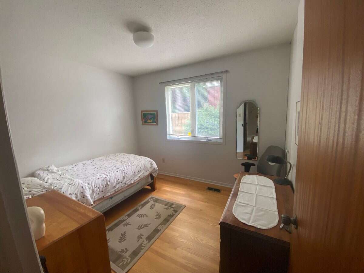Classic Campeau Bungalow in Beacon Hill North