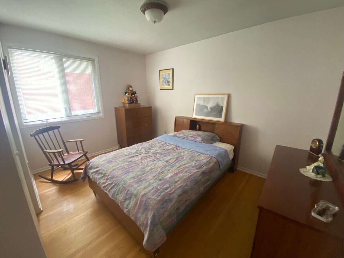 Classic Campeau Bungalow in Beacon Hill North