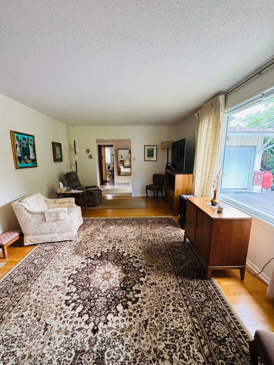 Classic Campeau Bungalow in Beacon Hill North