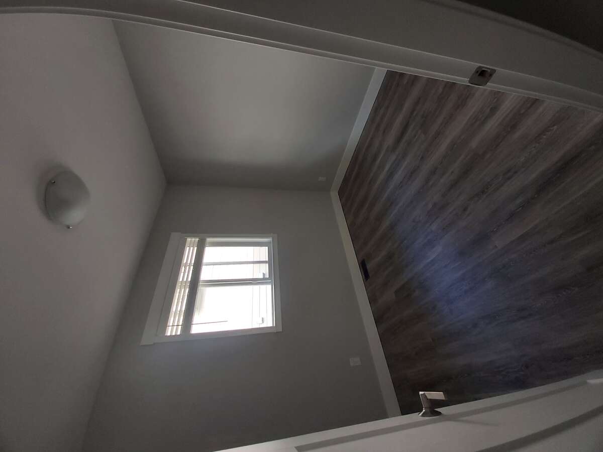SECOND BEDROOM UPSTAIRS
