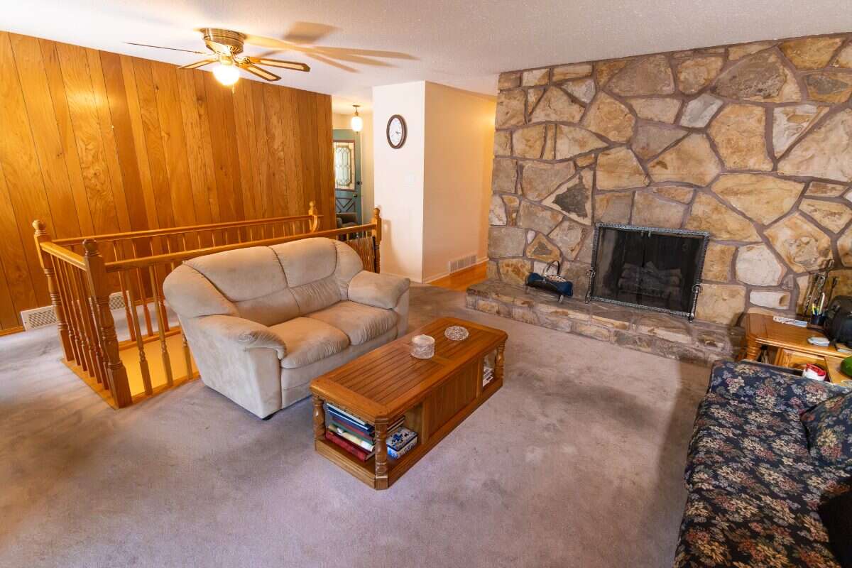 Spacious bungalow great location