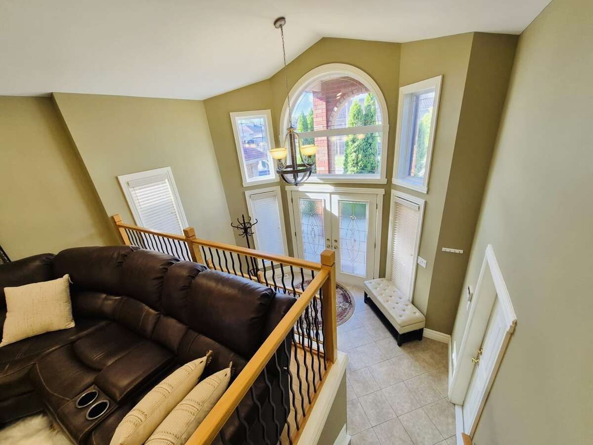 Raised ranch for sale in South Windsor. 