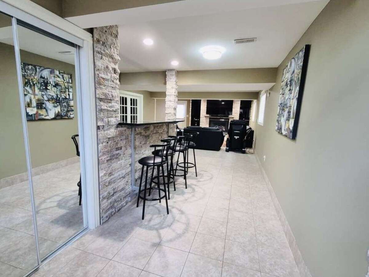 Raised ranch for sale in South Windsor. 
