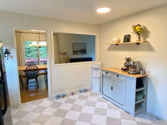 AFFORDABLE HOME IN PRESTIGIOUS LAKESIDE COMMUNITY