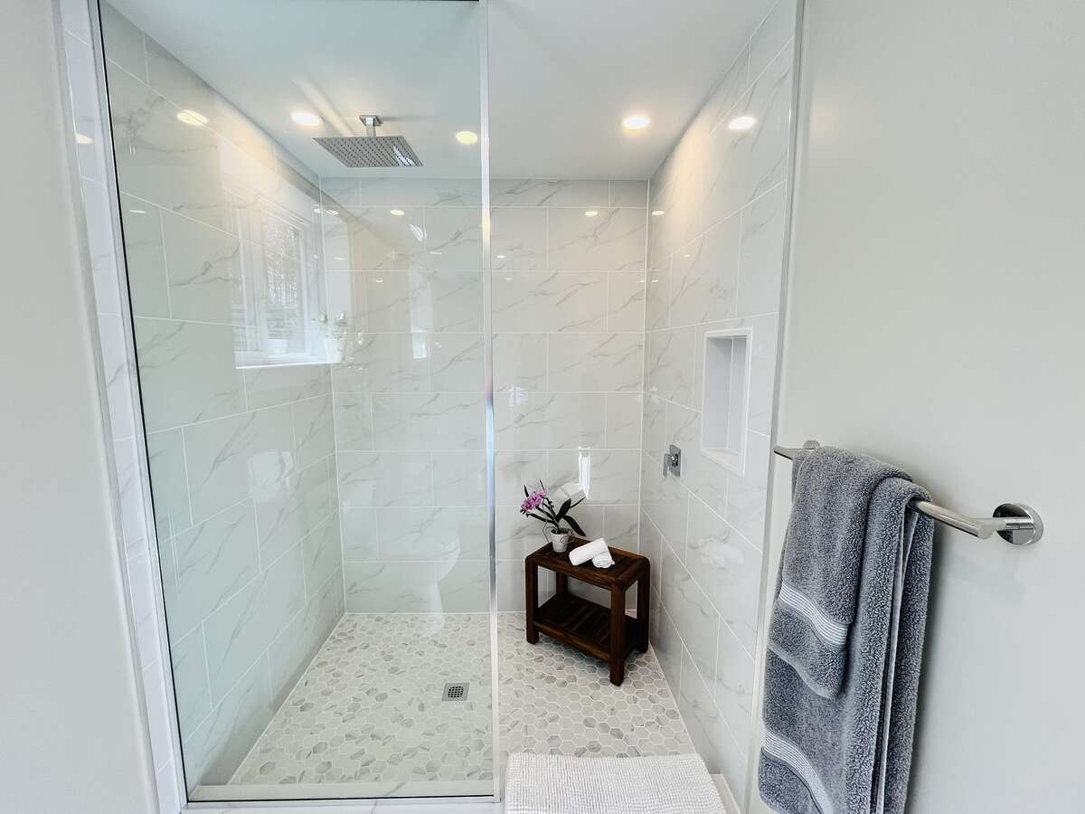 Modern Luxury Meets Country Privacy